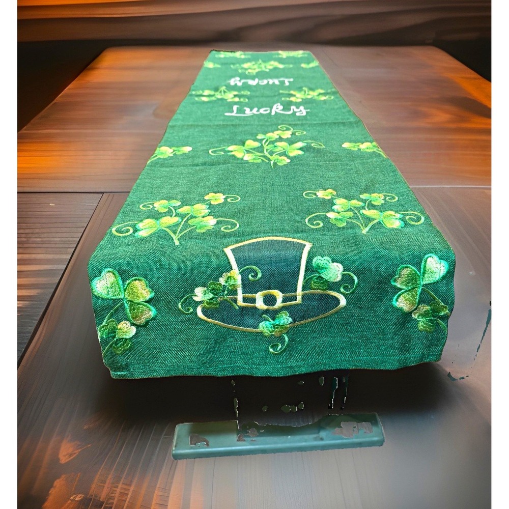 St. Patrick's Lucky Shamrock embroidery Table Runner Green/gold